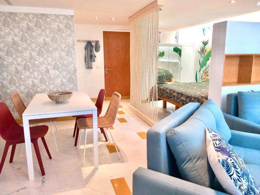 Tropical House Near Beach&Yumbo San Bartolomé Ngoại thất bức ảnh